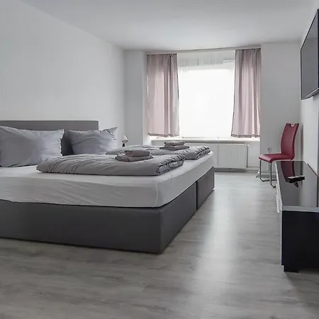 Zwehrener Hof 3*