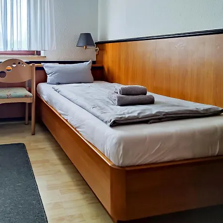 Zwehrener Hof 3* Kassel